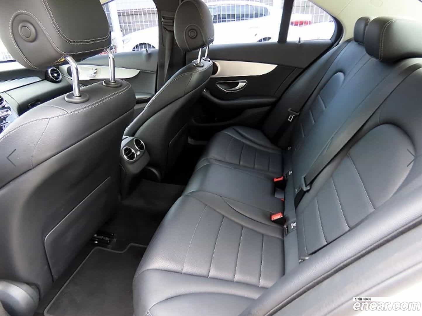 C-Class Mercedes-Benz 2016.3-OUTER-006