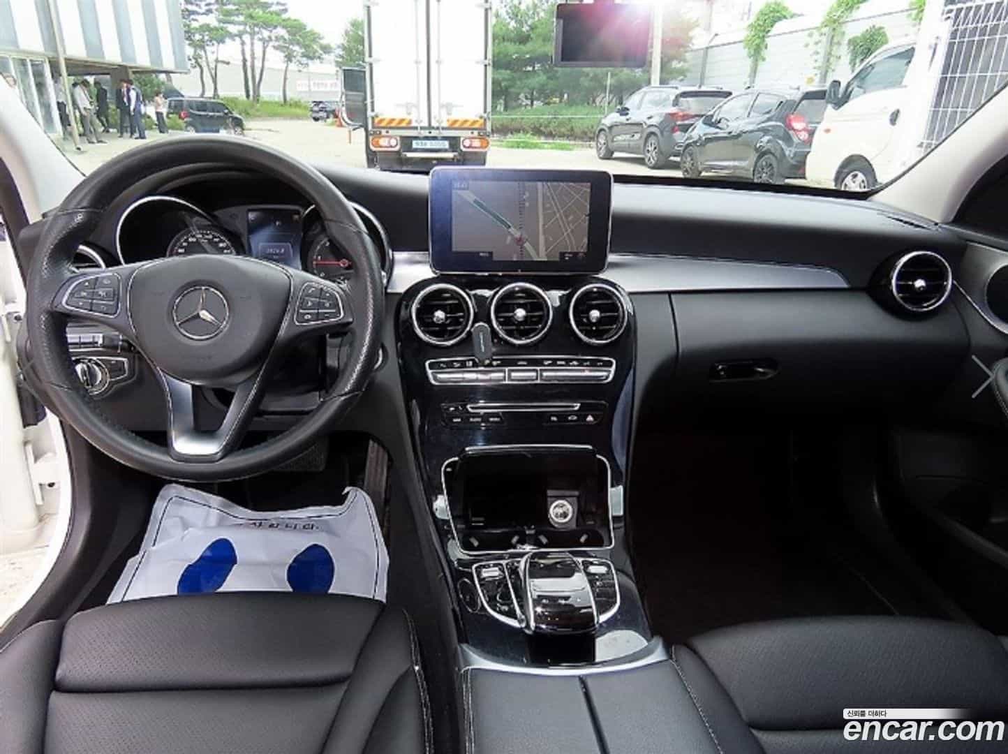 C-Class Mercedes-Benz 2016.3-INNER-007