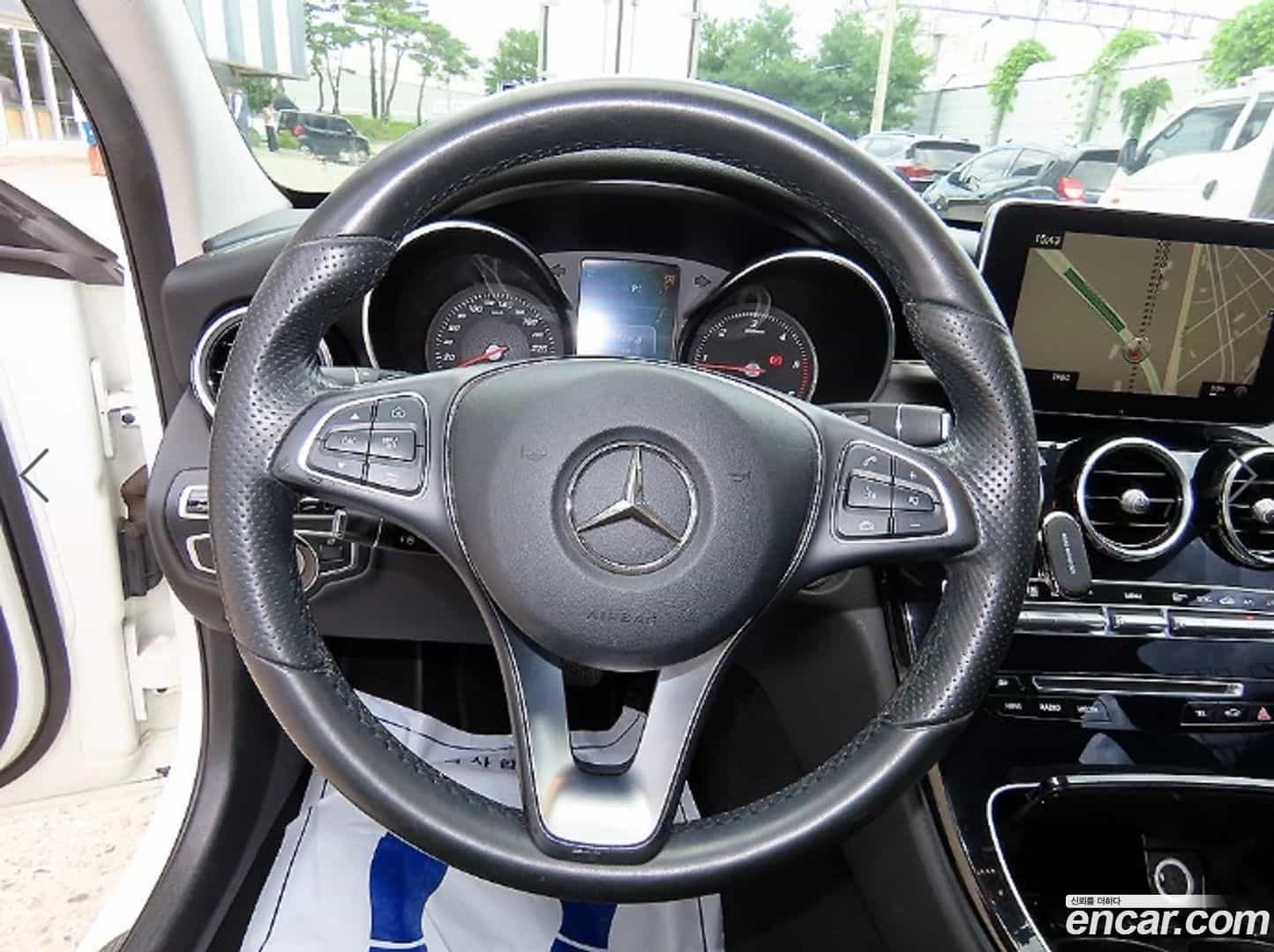 C-Class Mercedes-Benz 2016.3-INNER-008