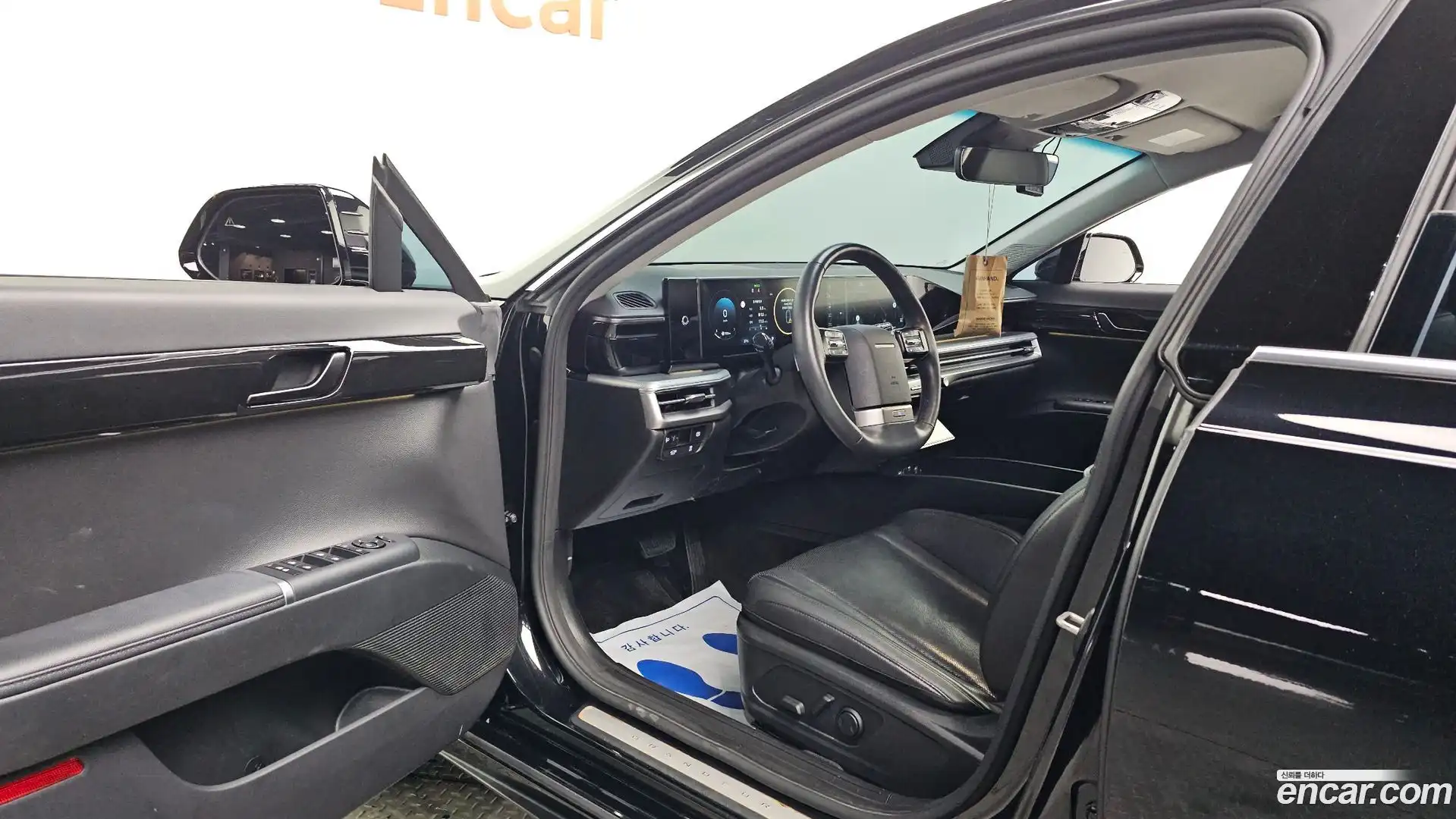 Grandeur Hyundai 2023.3-INNER-010