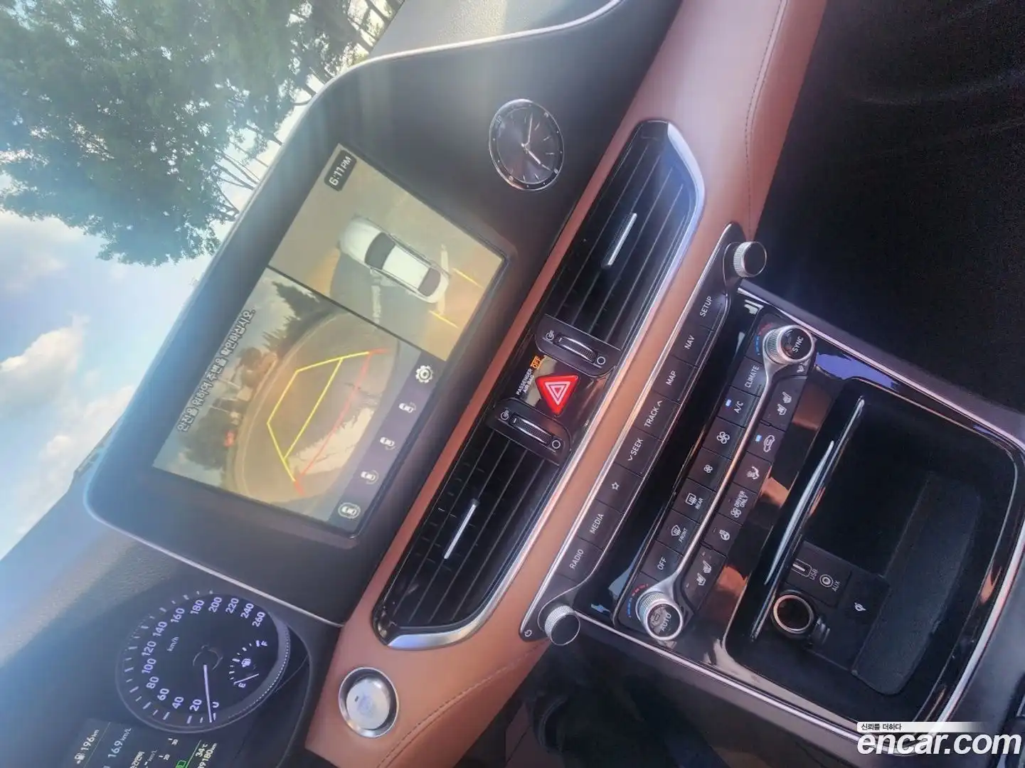 Grandeur Hyundai 2019.0-OPTION-023