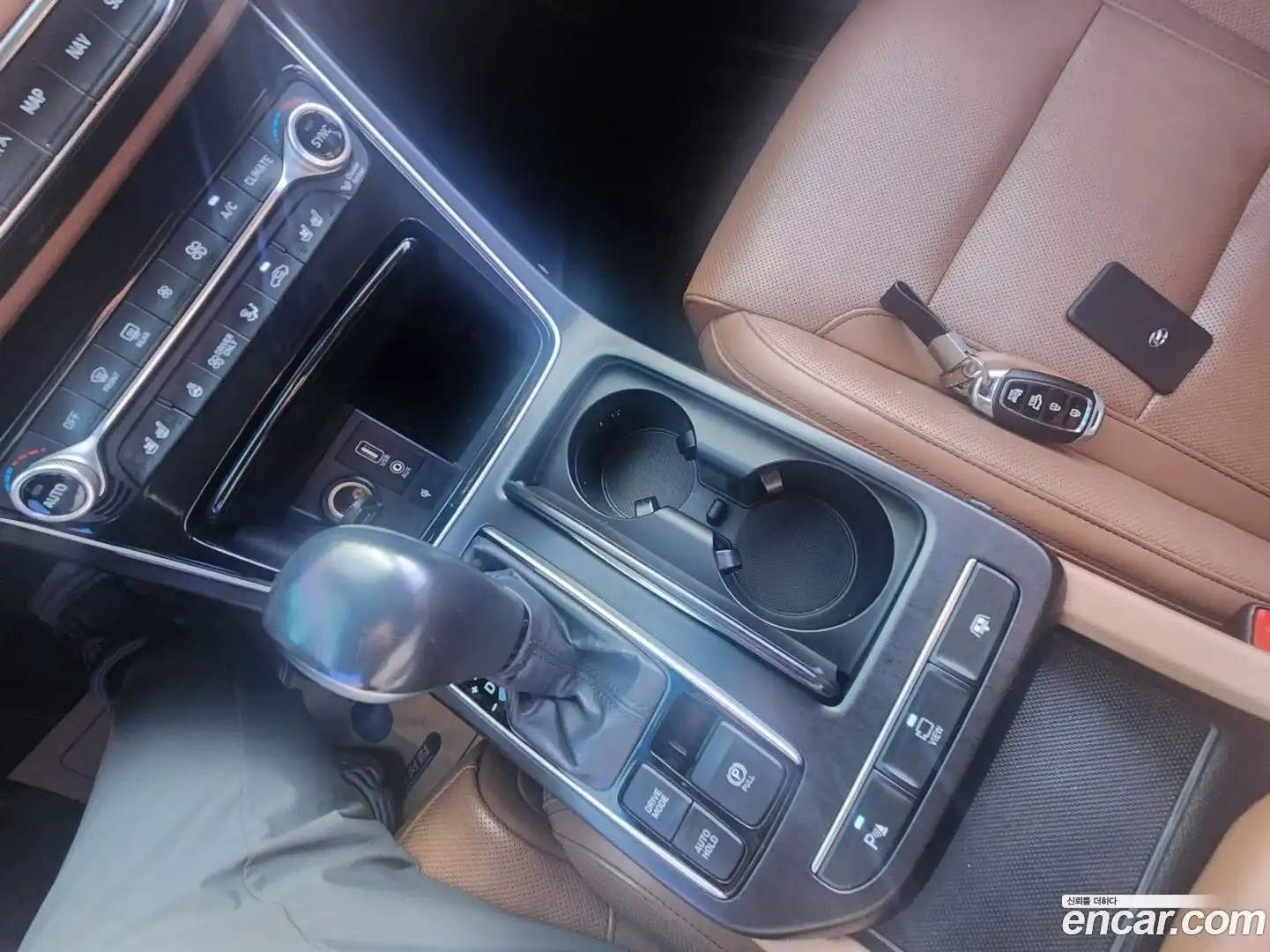 Grandeur Hyundai 2019.0-OPTION-024