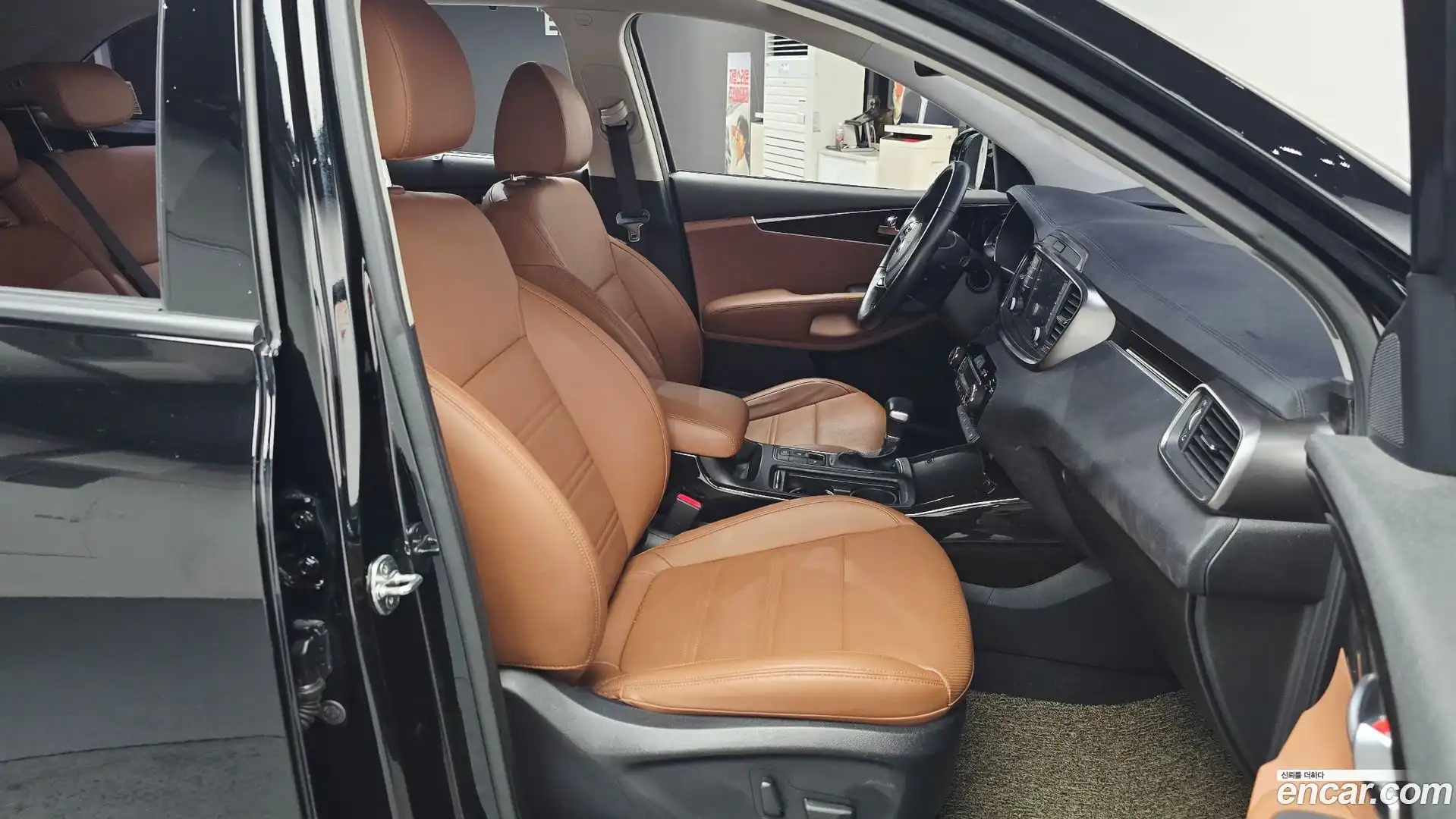 Sorento Kia 2019.2-INNER-036
