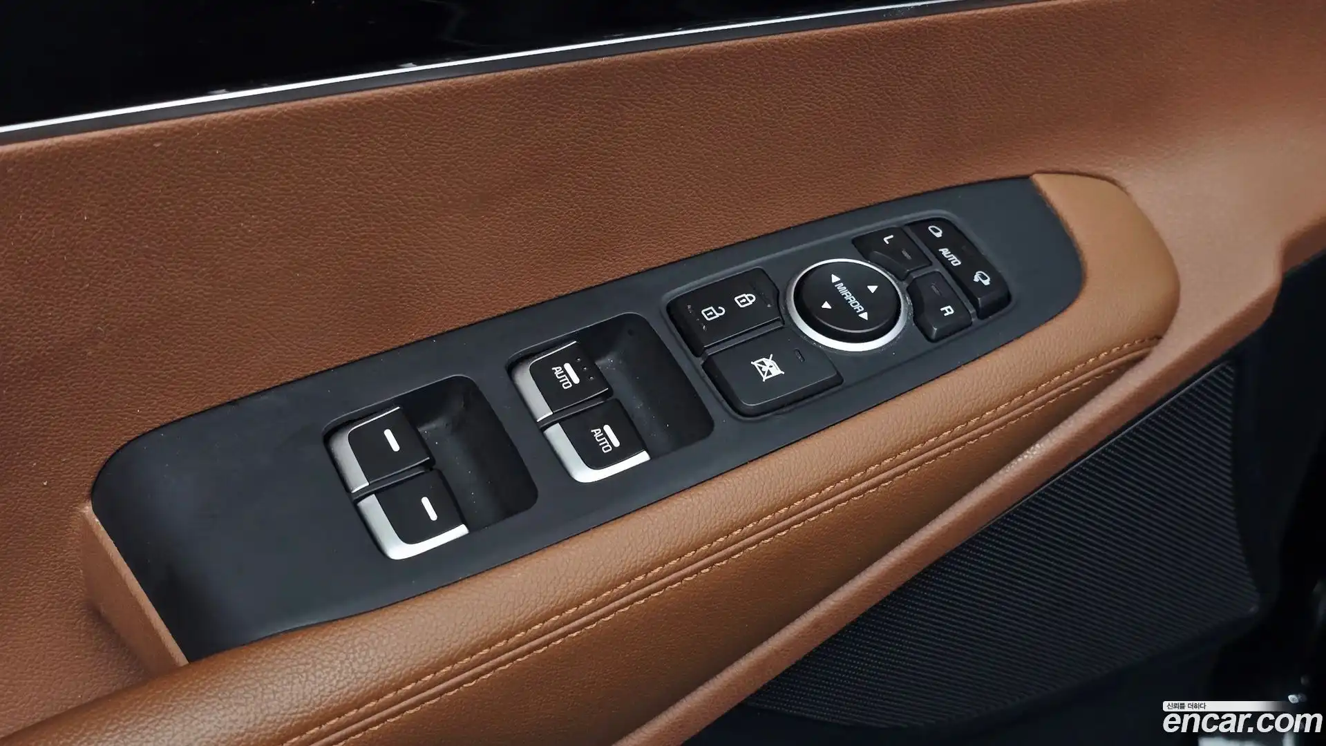 Sorento Kia 2019.2-OPTION-048