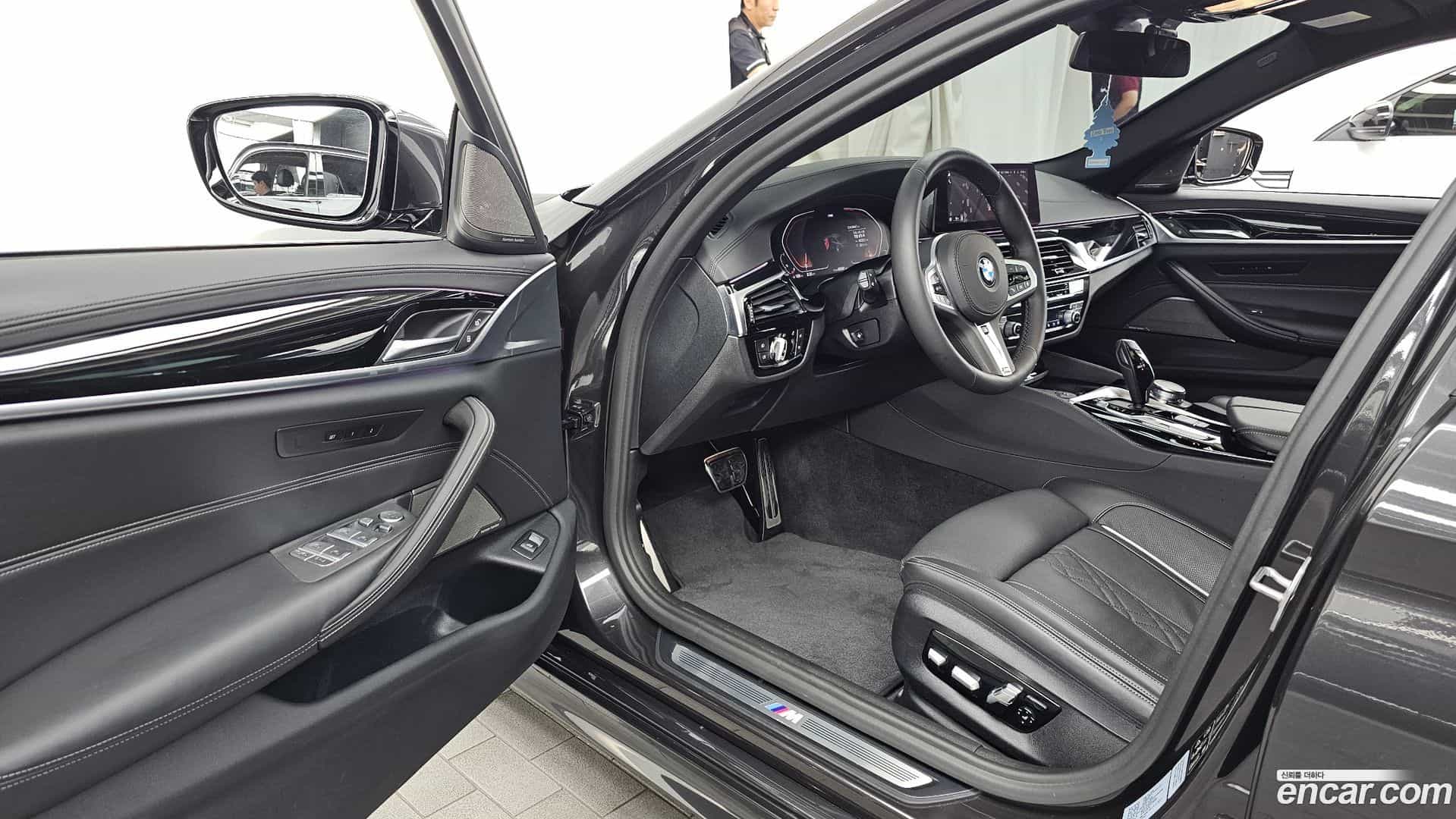 5-Series BMW 2020.8-INNER-010