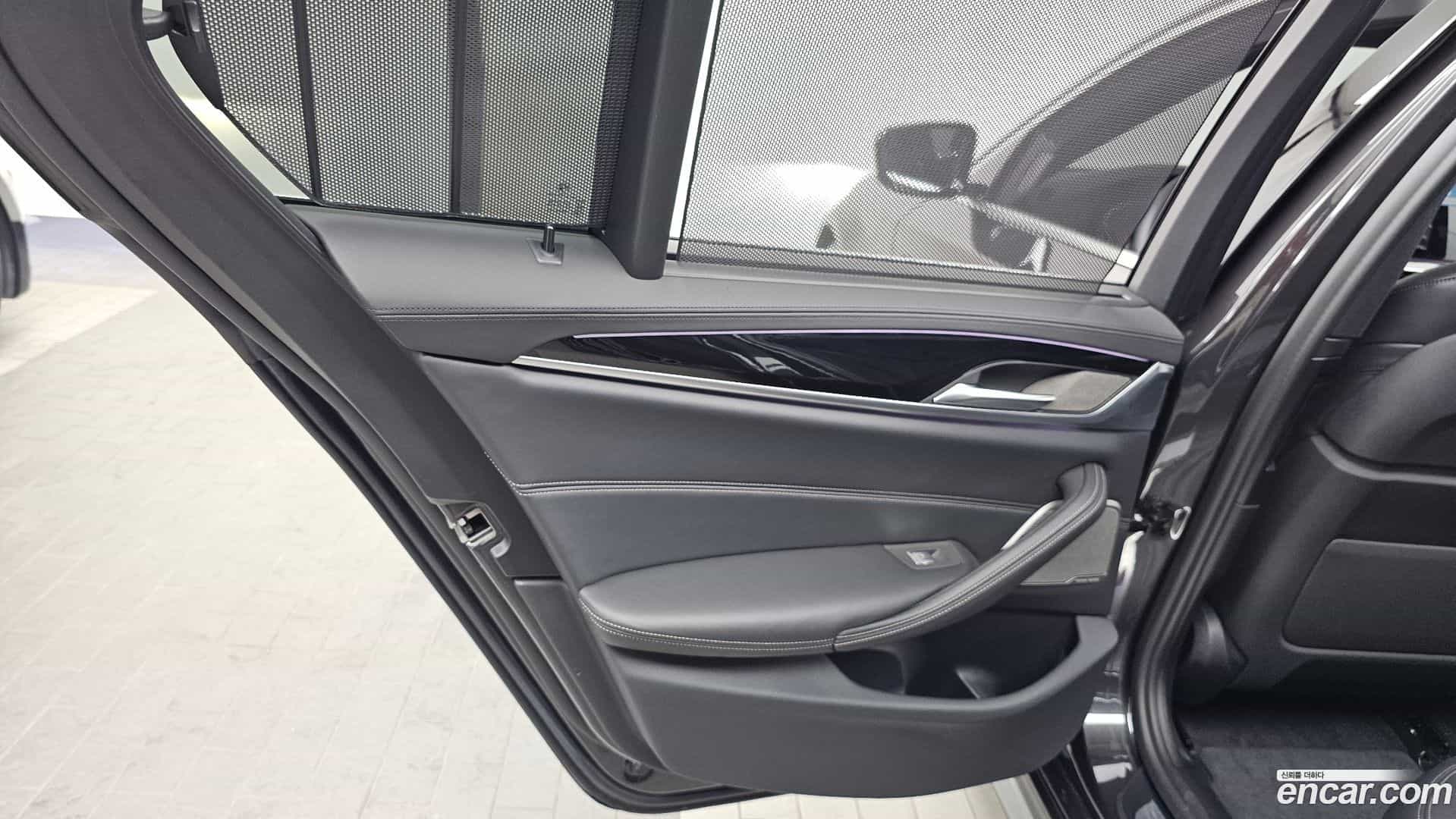 5-Series BMW 2020.8-INNER-035