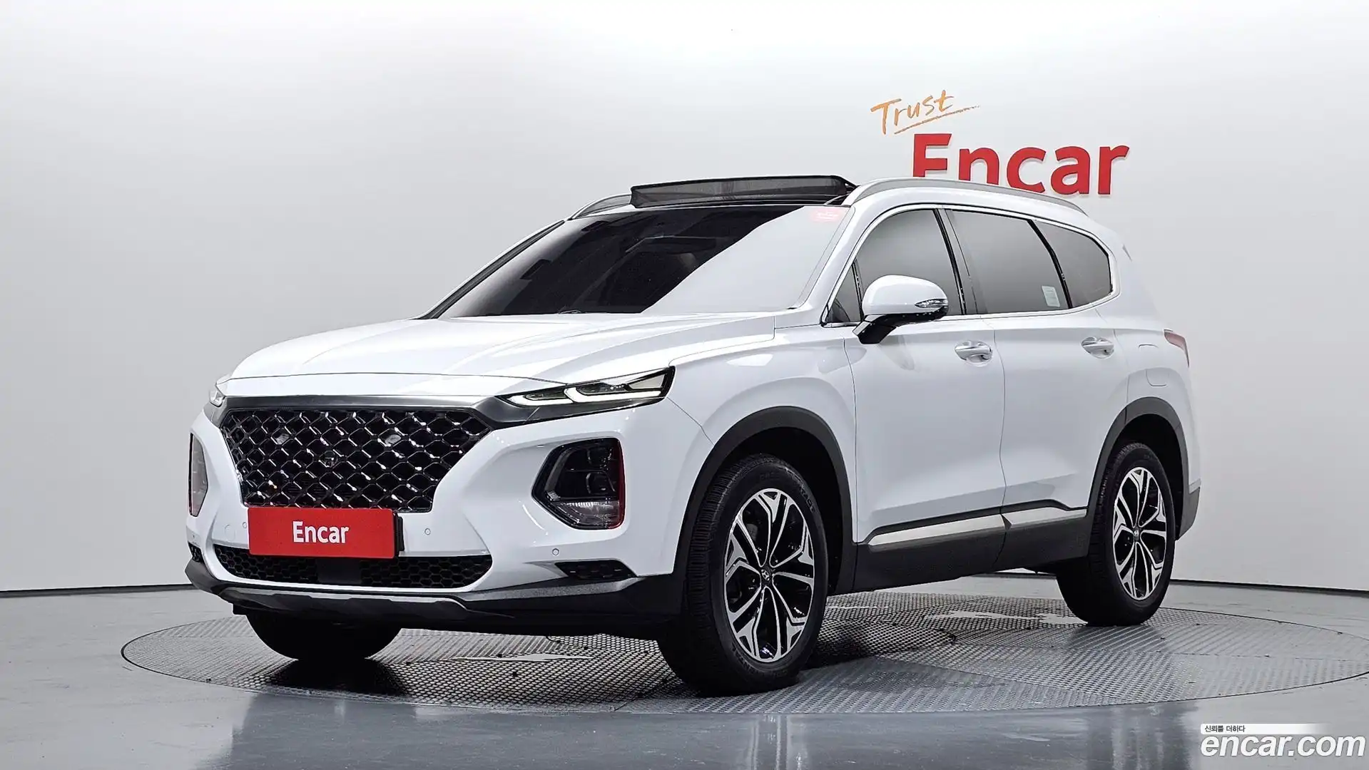 Santafe Hyundai 2018.2-OUTER-001