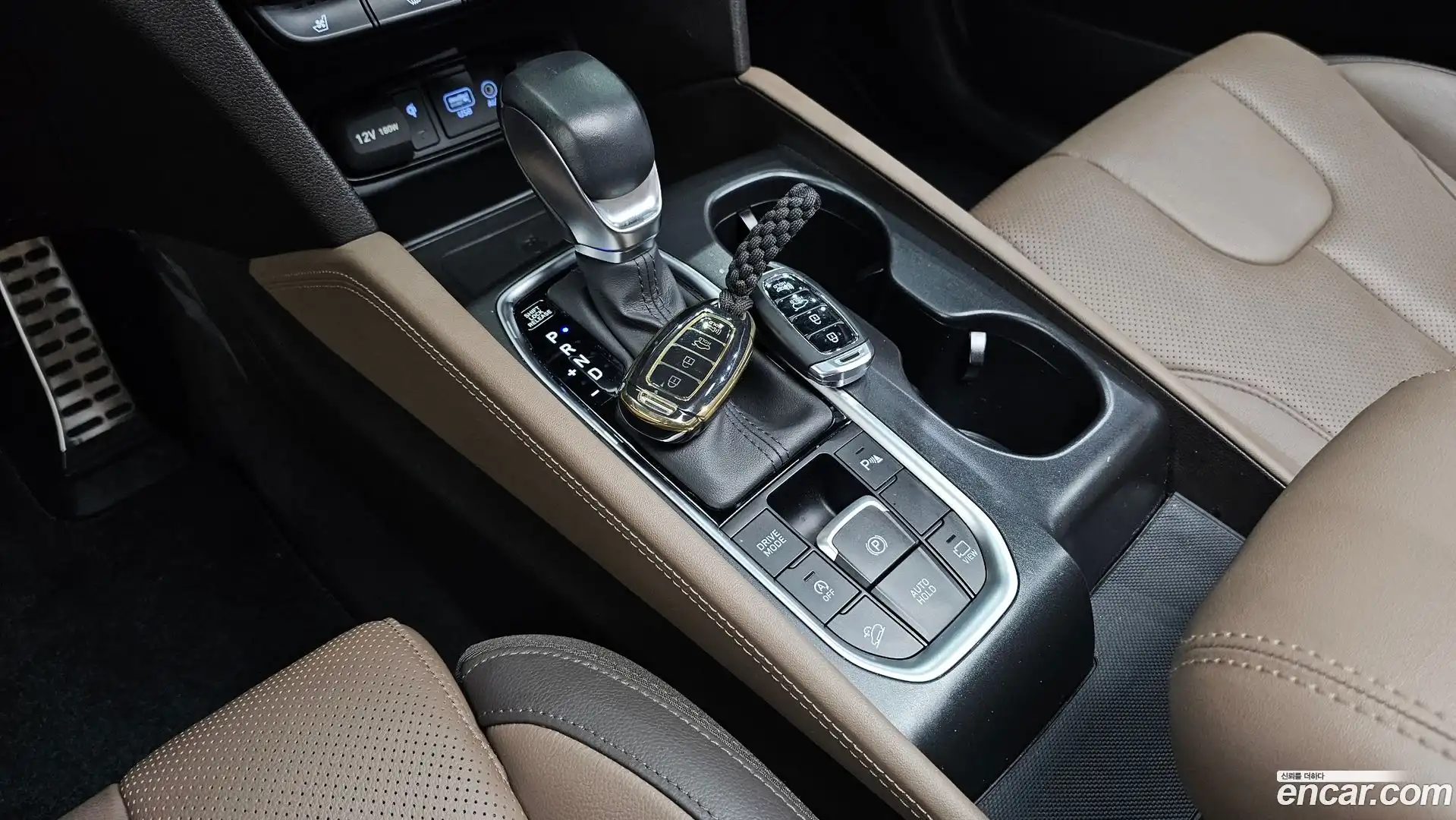 Santafe Hyundai 2018.2-INNER-009