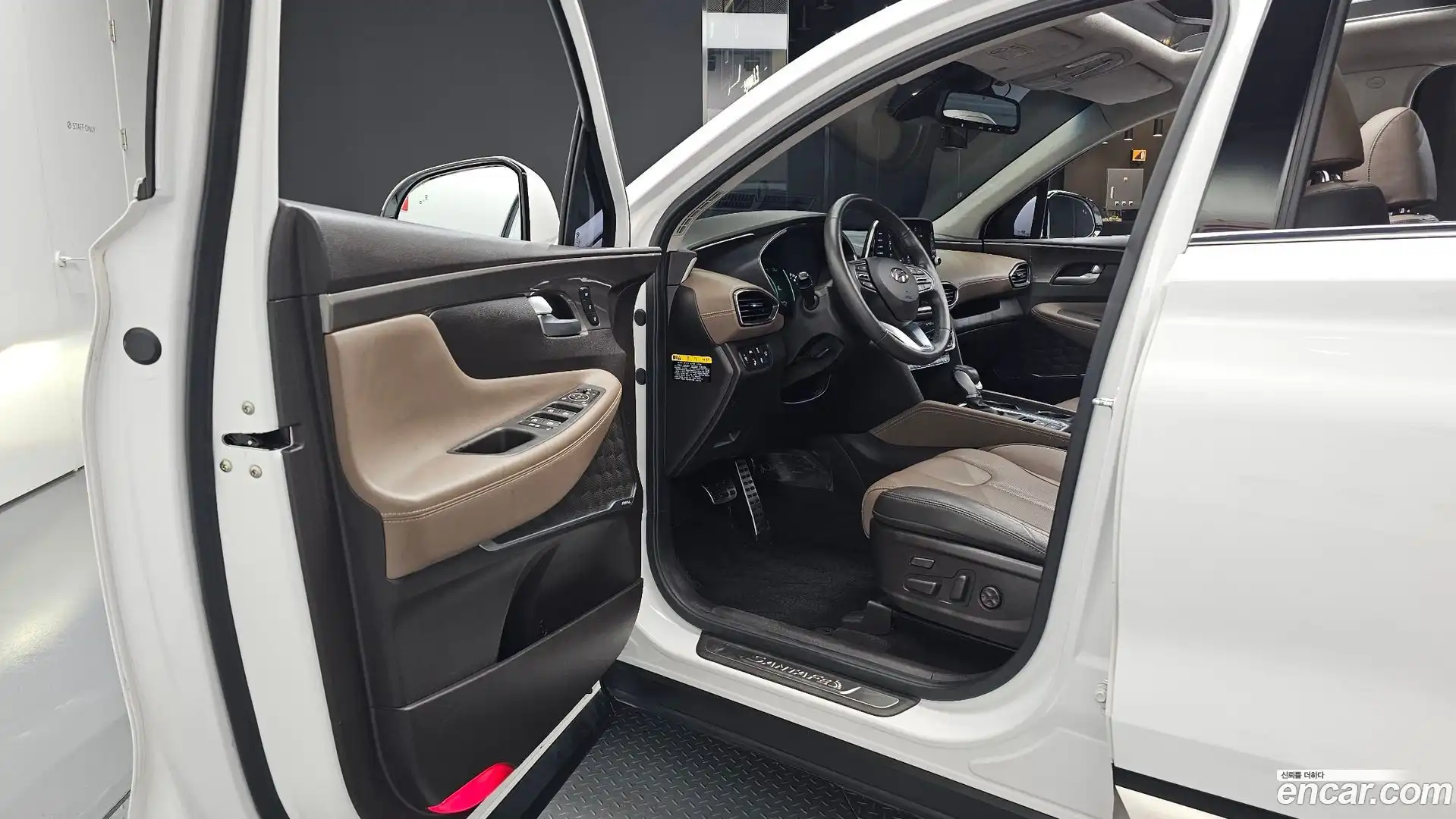 Santafe Hyundai 2018.2-INNER-010