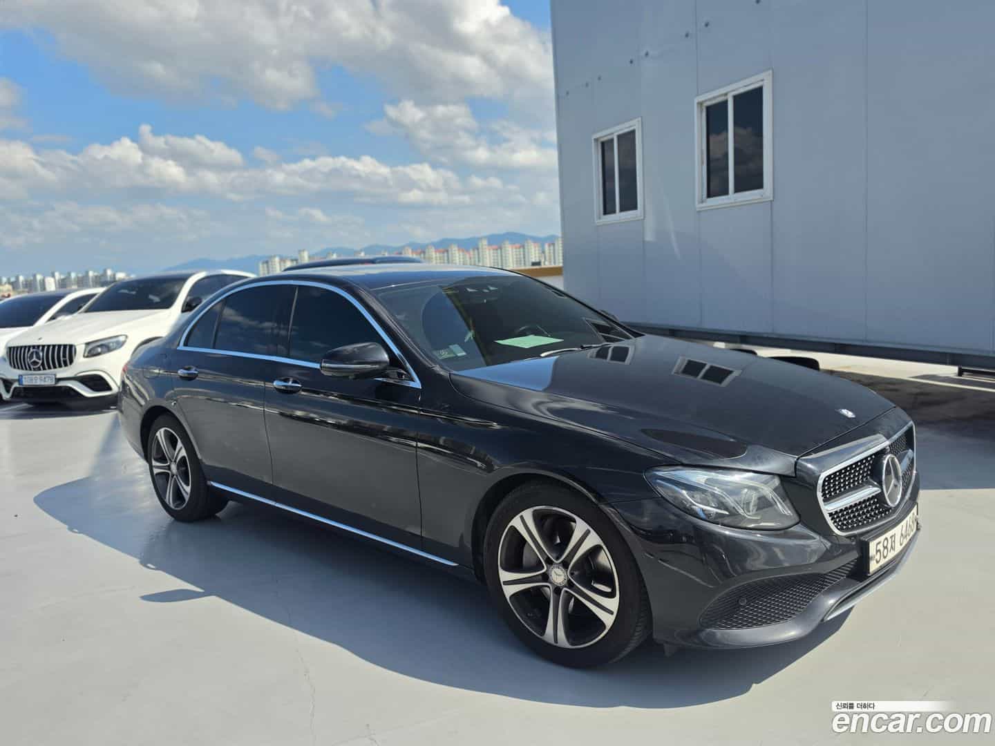 E-Class Mercedes-Benz 2017.2-OUTER-003