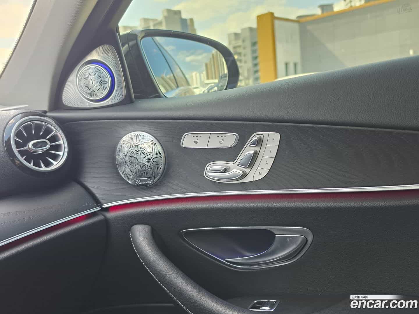E-Class Mercedes-Benz 2017.2-INNER-010