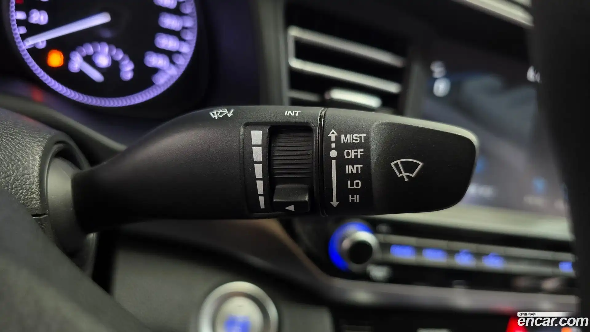 AVANTE Hyundai 2019.0-OPTION-024