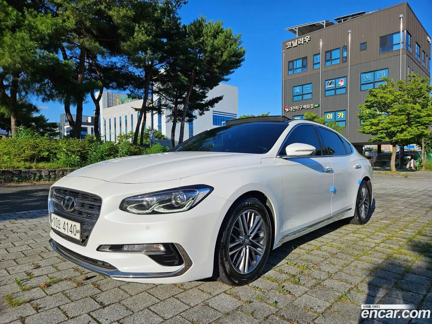 Grandeur Hyundai 2017.3-OUTER-001