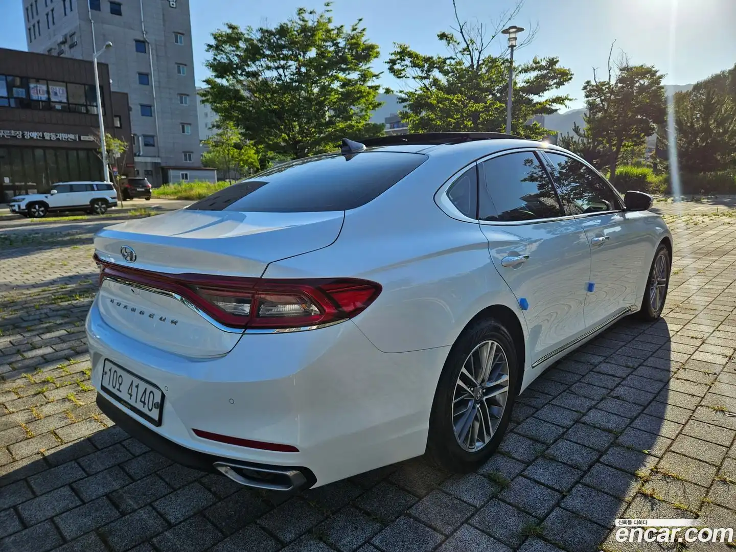 Grandeur Hyundai 2017.3-OUTER-005