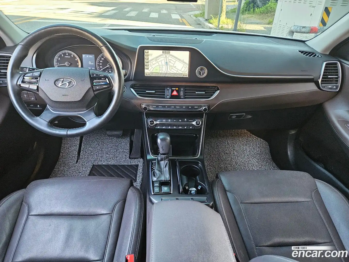 Grandeur Hyundai 2017.3-INNER-009
