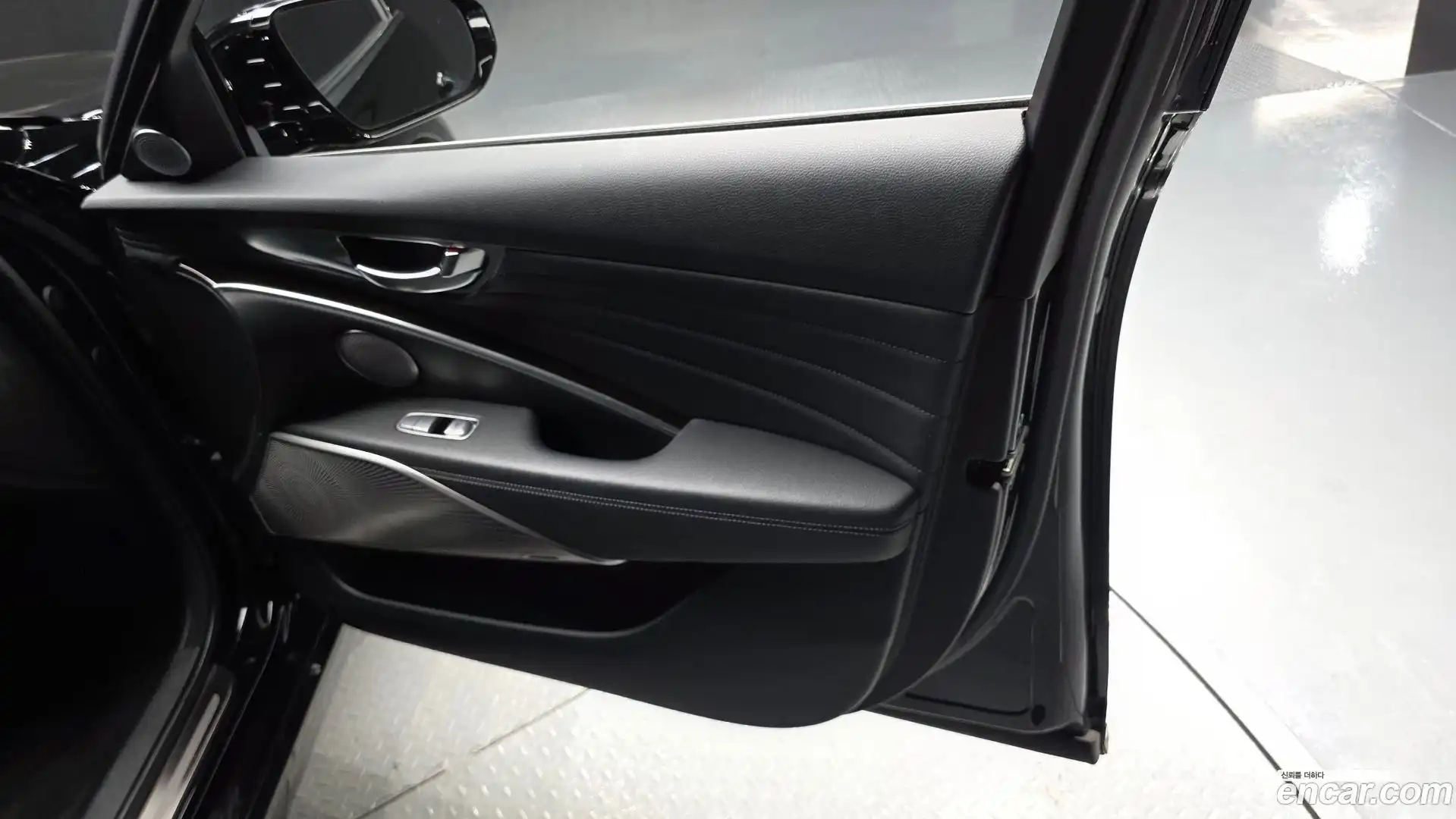 K9 Kia 2020.5-INNER-034