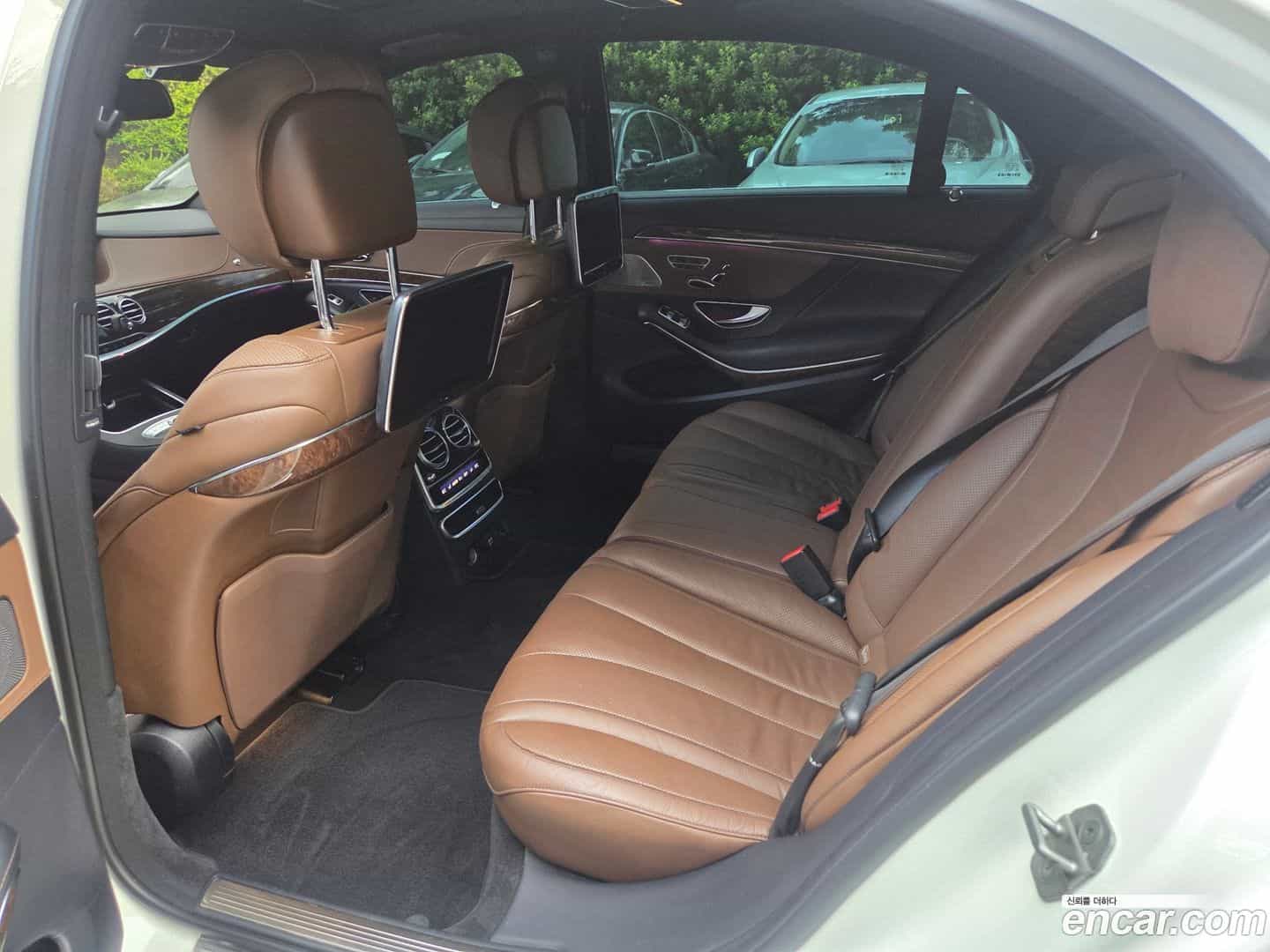 S-Class Mercedes-Benz 2017.1-OPTION-017