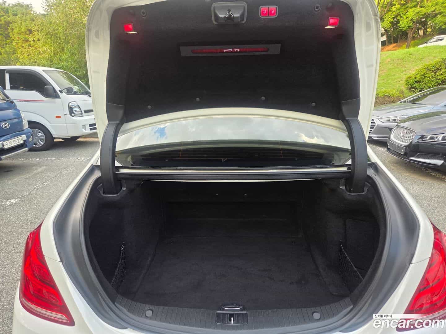 S-Class Mercedes-Benz 2017.1-OPTION-021