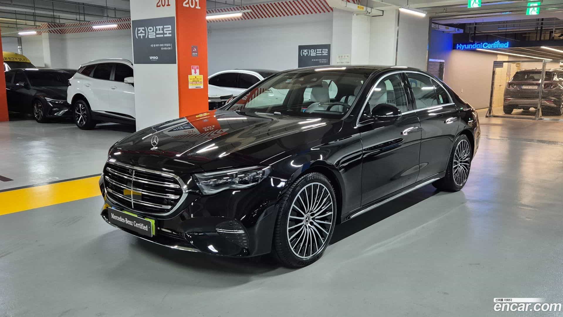 E-Class Mercedes-Benz 2025.6-OUTER-001