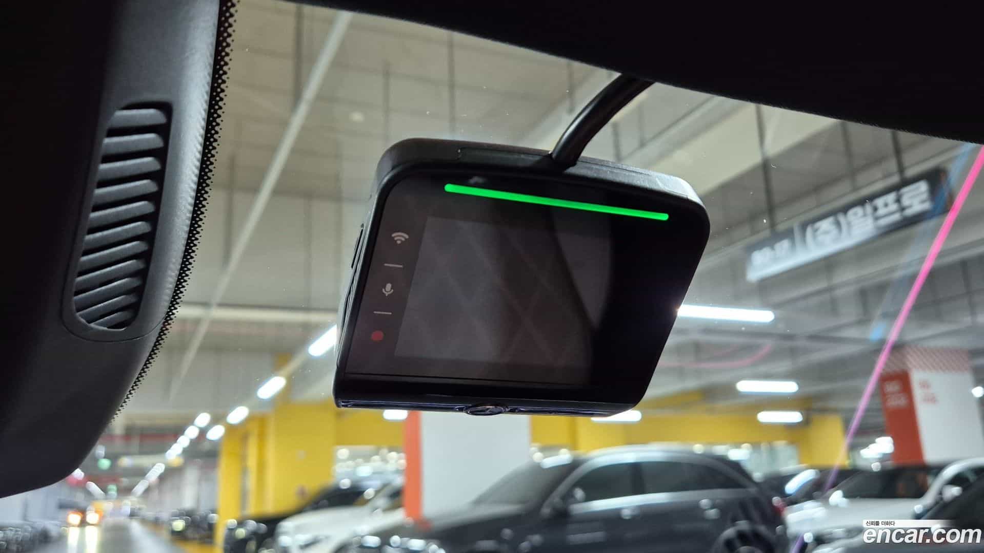 E-Class Mercedes-Benz 2025.6-OPTION-022