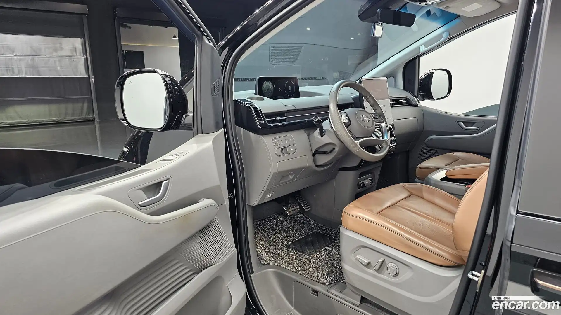 Staria Hyundai 2021.5-INNER-010
