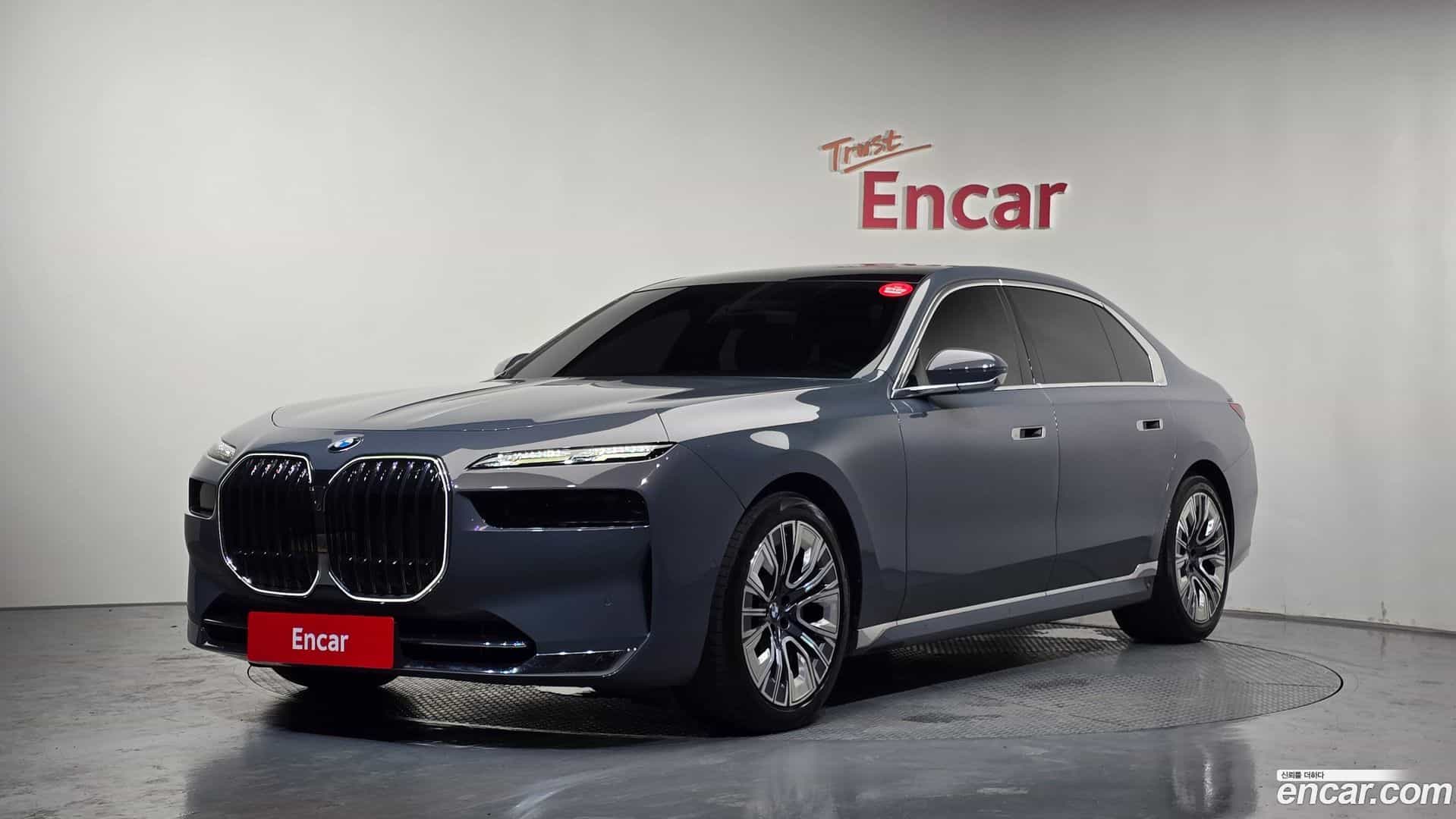 7-Series BMW 2023.0-OUTER-001