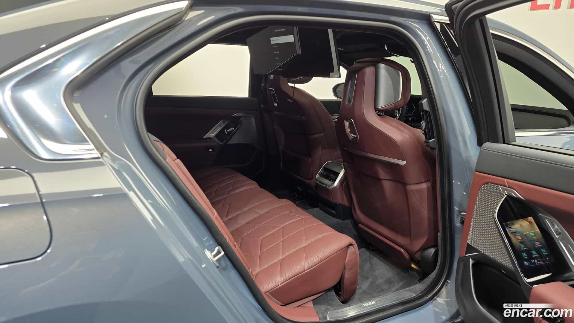 7-Series BMW 2023.0-OPTION-015