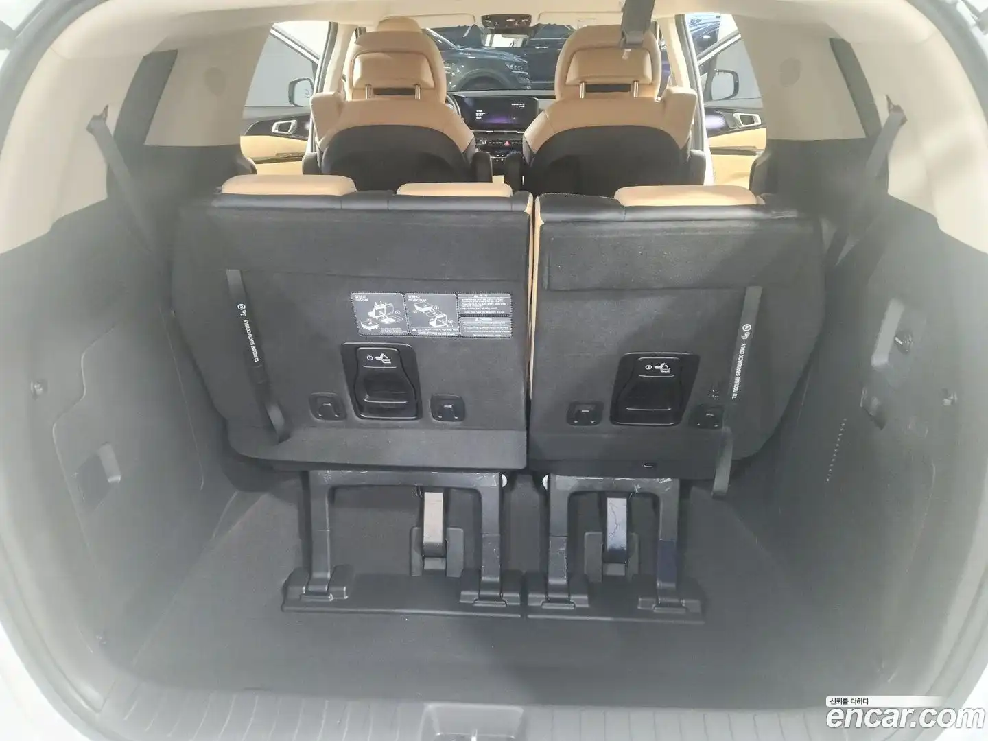 Canival Kia 2023.7-OPTION-018