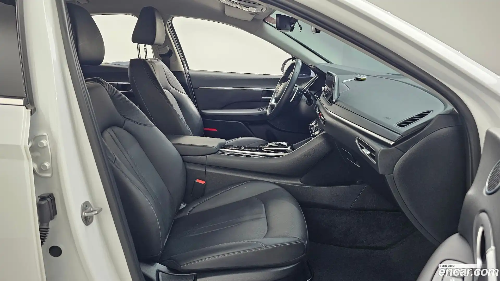 Sonata Hyundai 2023.4-OPTION-015