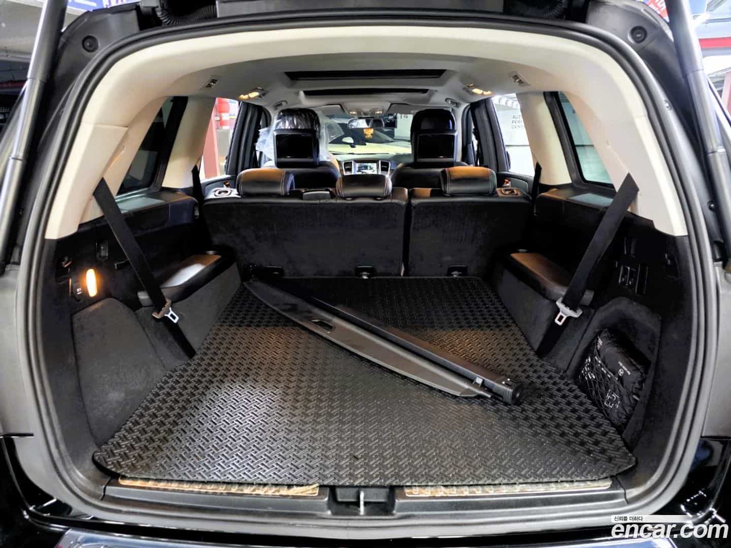 GL-Class Mercedes-Benz 2014.11-OPTION-021