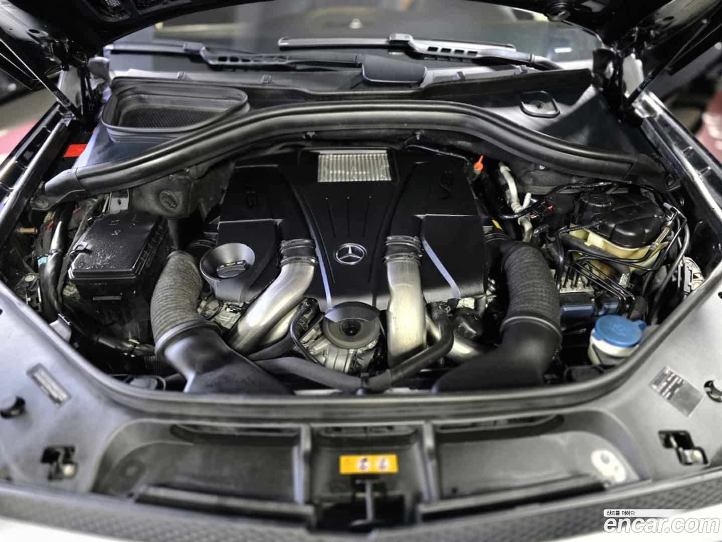 GL-Class Mercedes-Benz 2014.11-OPTION-024