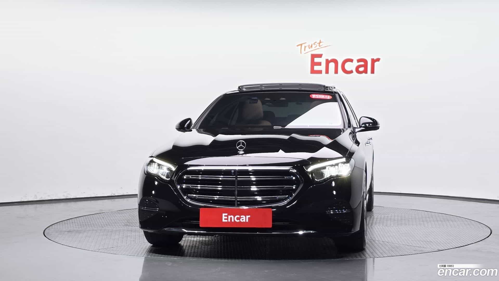 E-Class Mercedes-Benz 2024.8-OUTER-003