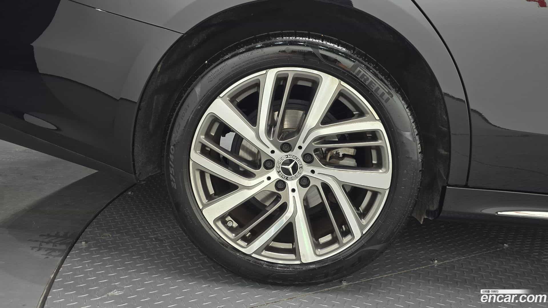 E-Class Mercedes-Benz 2024.8-OUTER-005