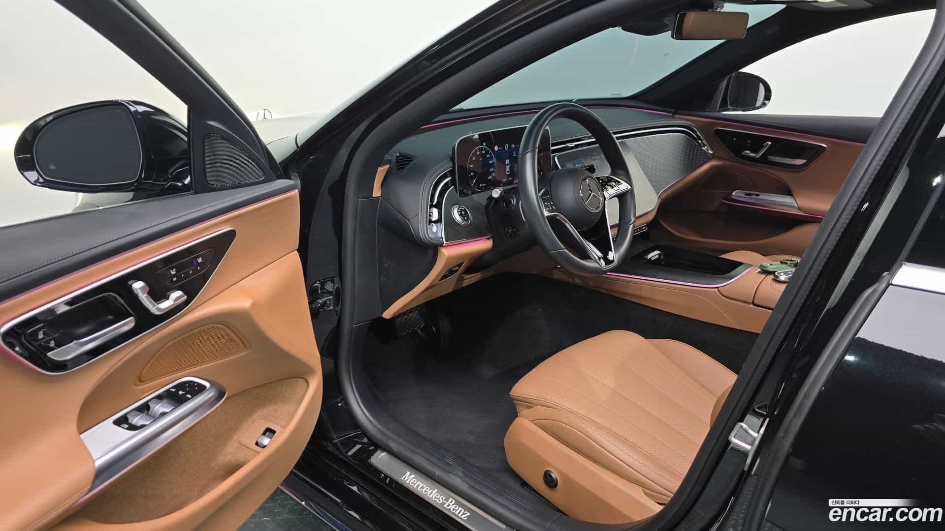 E-Class Mercedes-Benz 2024.8-INNER-010