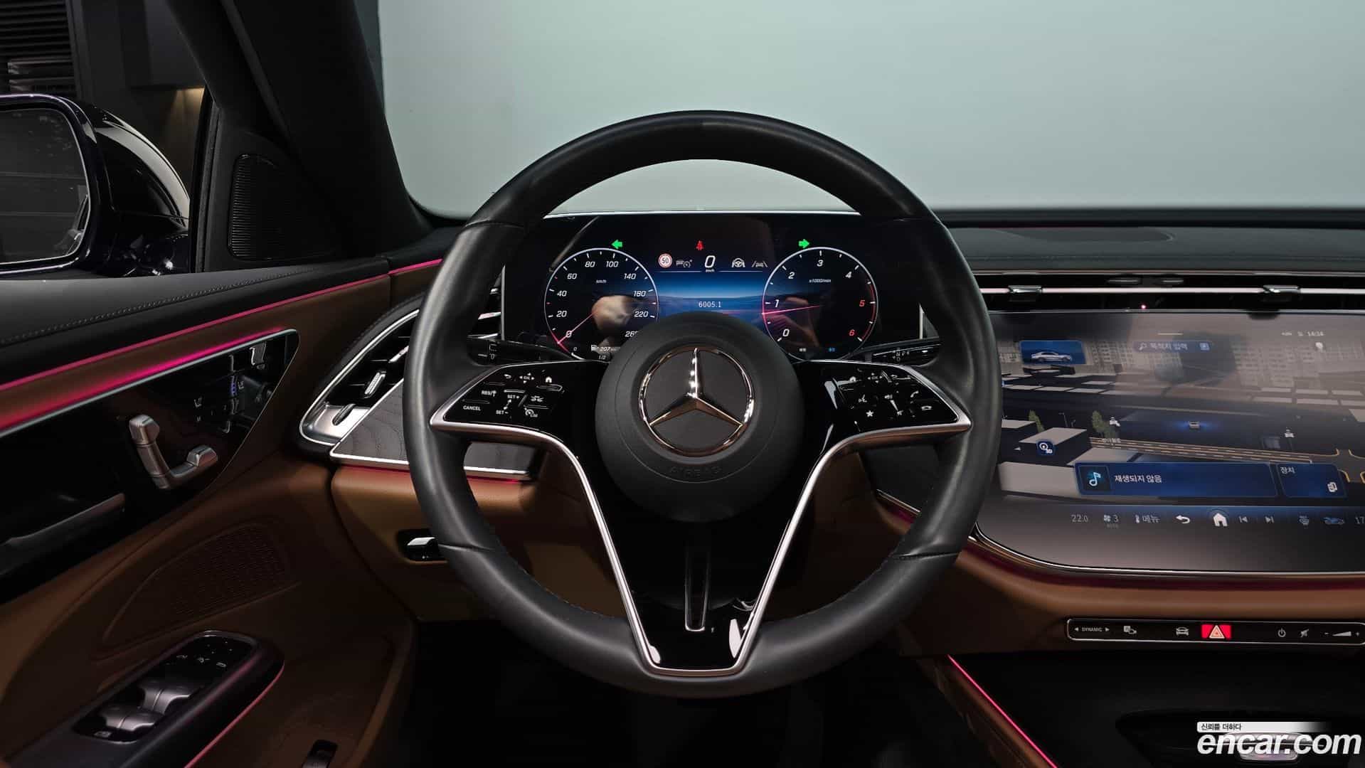 E-Class Mercedes-Benz 2024.8-OPTION-016
