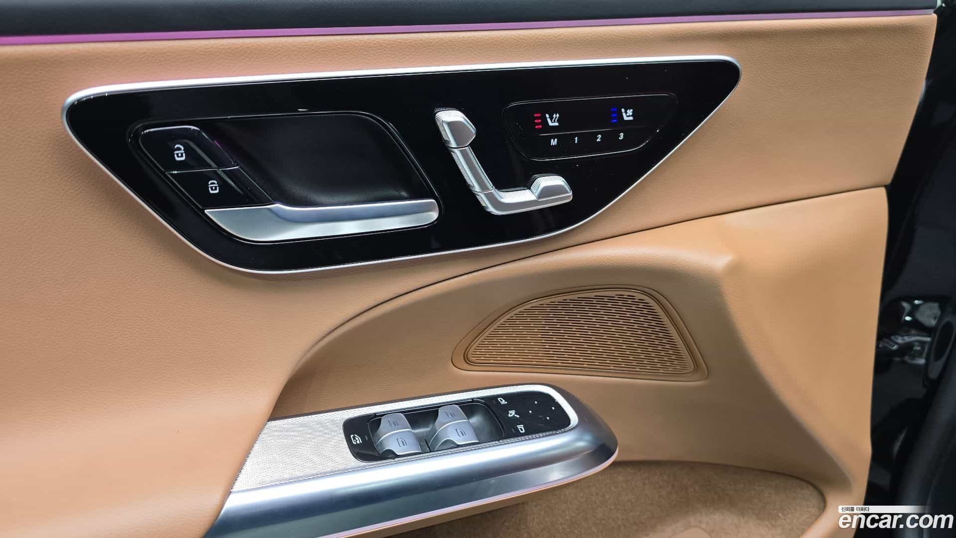 E-Class Mercedes-Benz 2024.8-OPTION-019