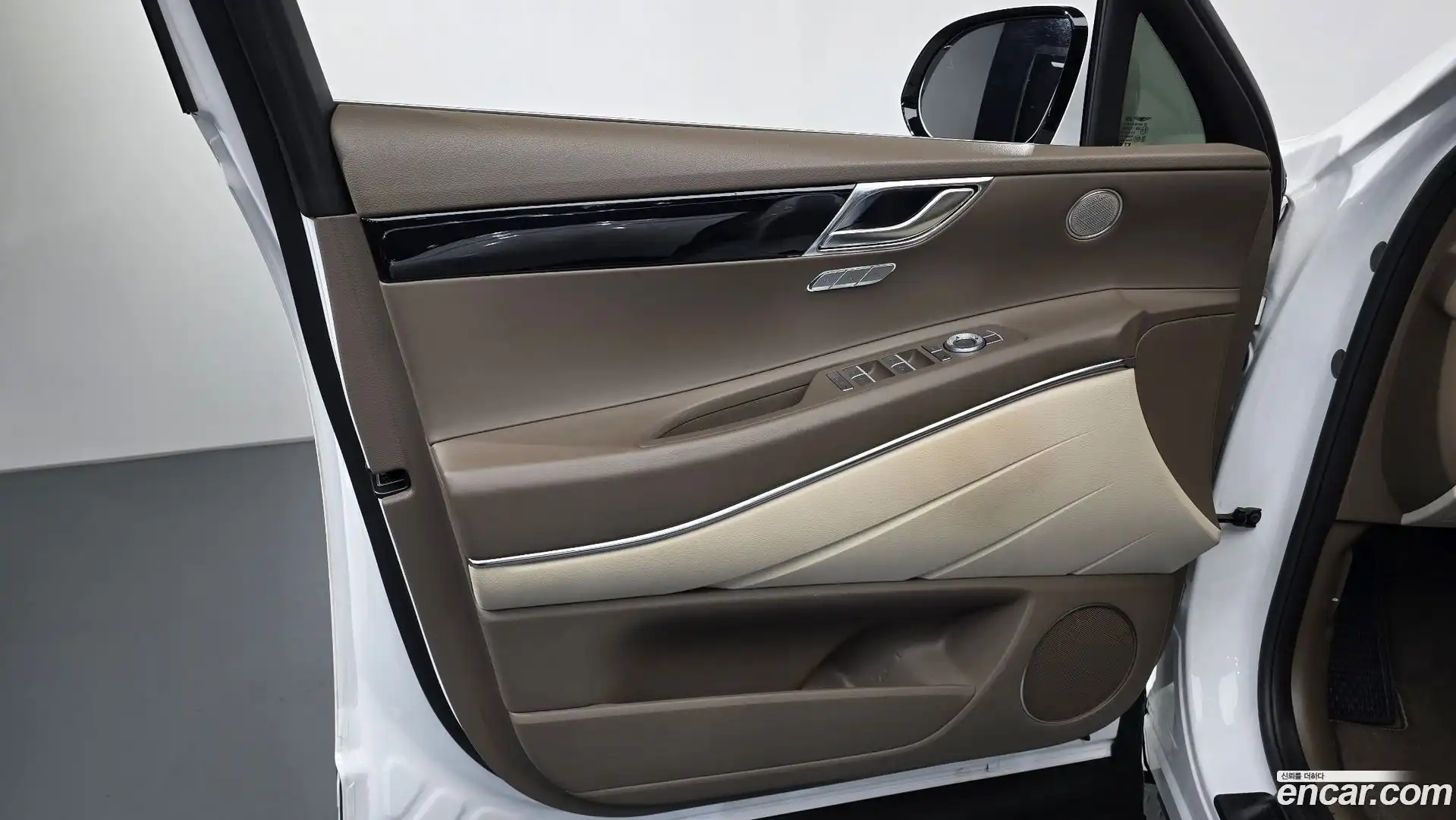 GV80 Genesis 2023.4-INNER-034