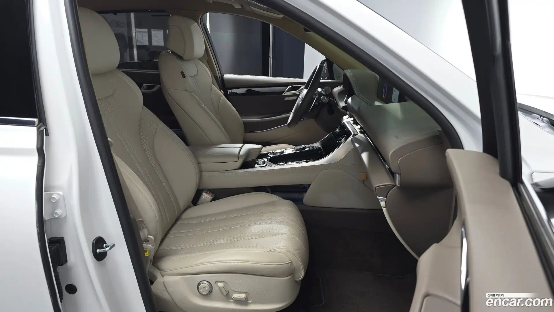 GV80 Genesis 2023.4-INNER-036