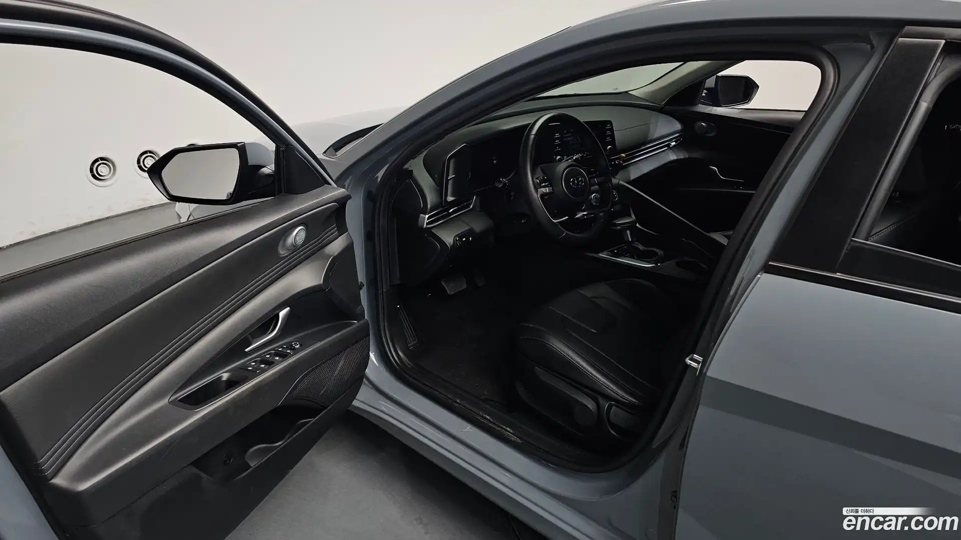 AVANTE Hyundai 2021.10-INNER-010