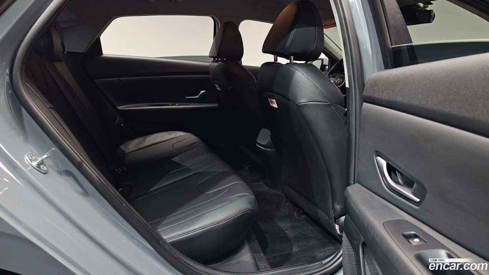 AVANTE Hyundai 2021.10-OPTION-015