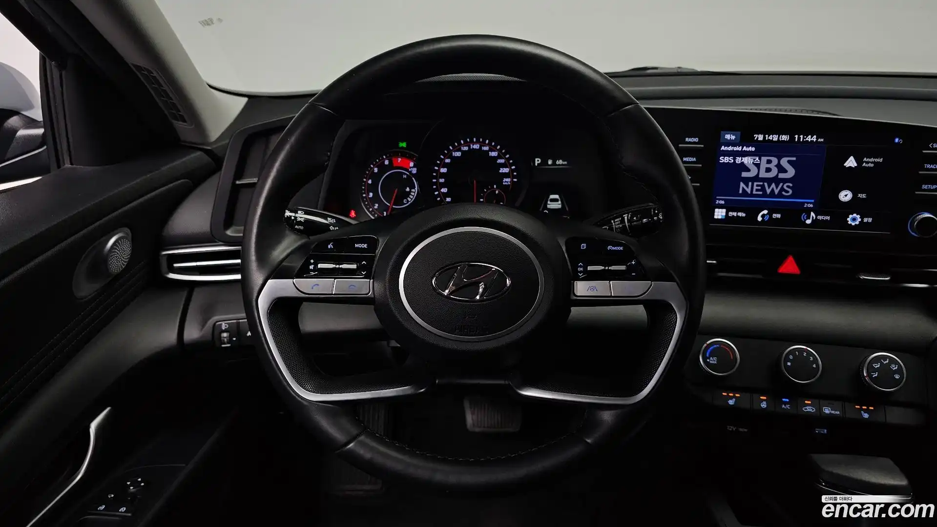 AVANTE Hyundai 2021.10-OPTION-017