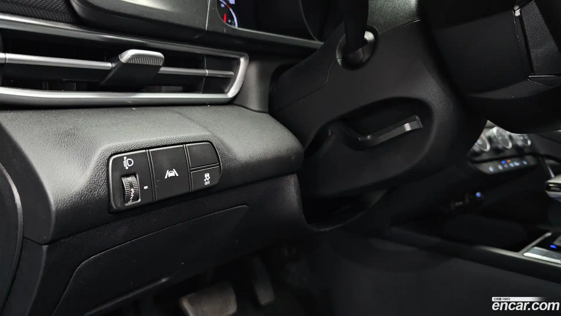 AVANTE Hyundai 2021.10-OPTION-023