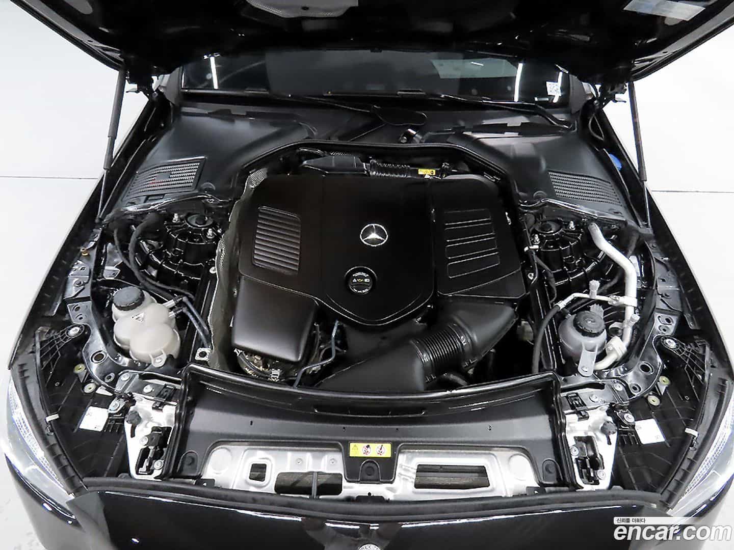 C-Class Mercedes-Benz 2023.11-OUTER-006