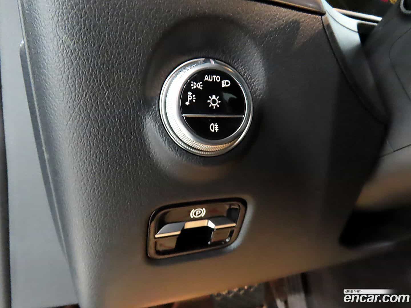 C-Class Mercedes-Benz 2023.11-OPTION-019