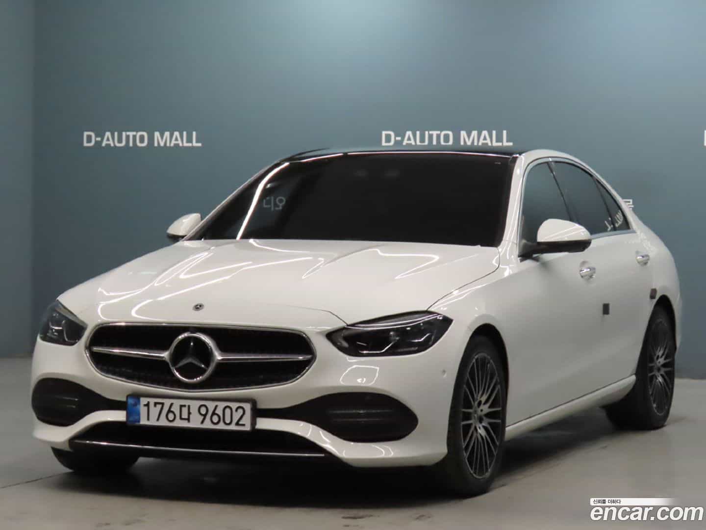 C-Class Mercedes-Benz 2023.11-OUTER-001