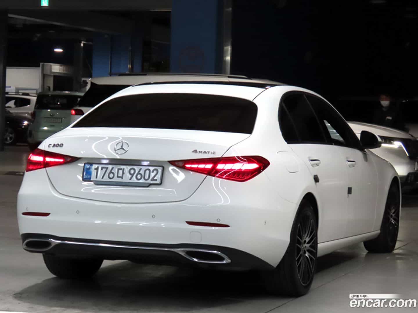 C-Class Mercedes-Benz 2023.11-OUTER-002