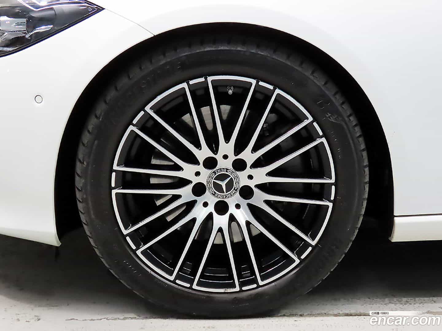 C-Class Mercedes-Benz 2023.11-OUTER-005