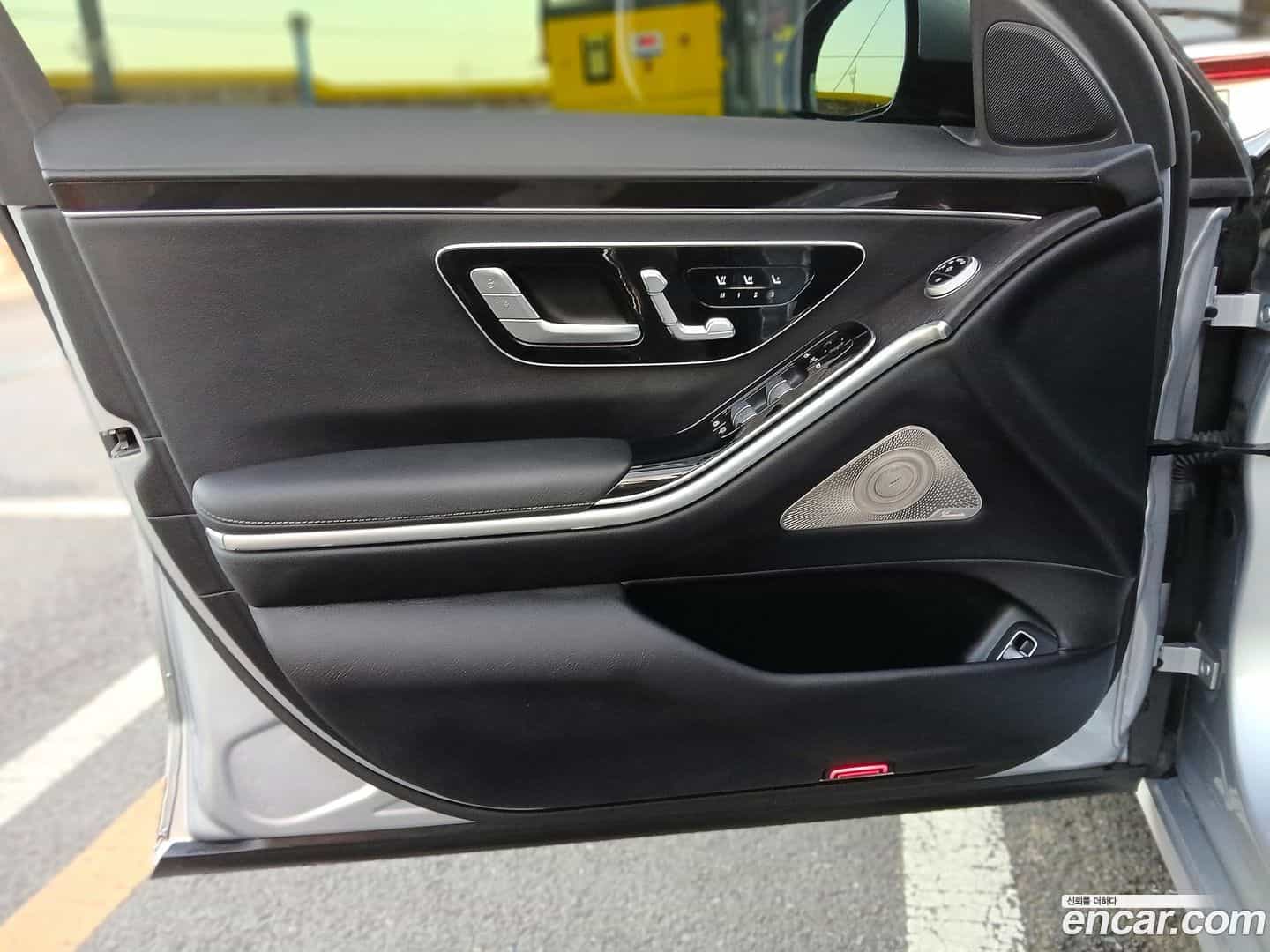 S-Class Mercedes-Benz 2021.10-INNER-009