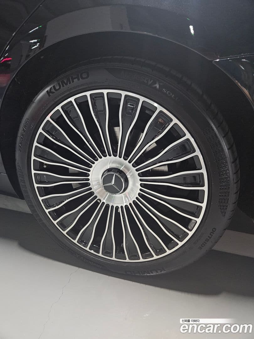 Main__Slider__Photo:S-Class Mercedes-Benz 2021.6-0