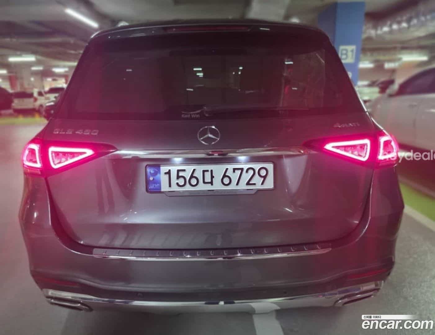 GLE-Class Mercedes-Benz 2020.10-OUTER-002